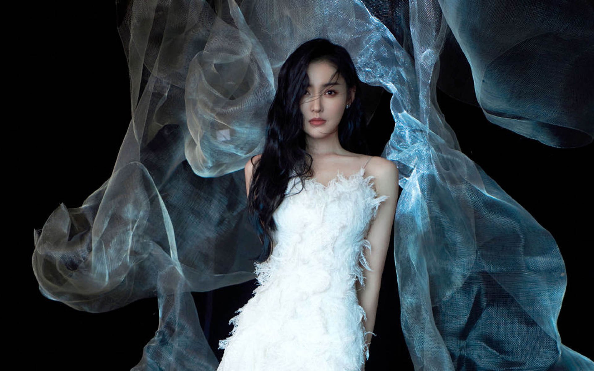 爱游戏娱乐-切拉苏奥洛极限发力 游出巅峰速度，切尔西拉伊奥拉