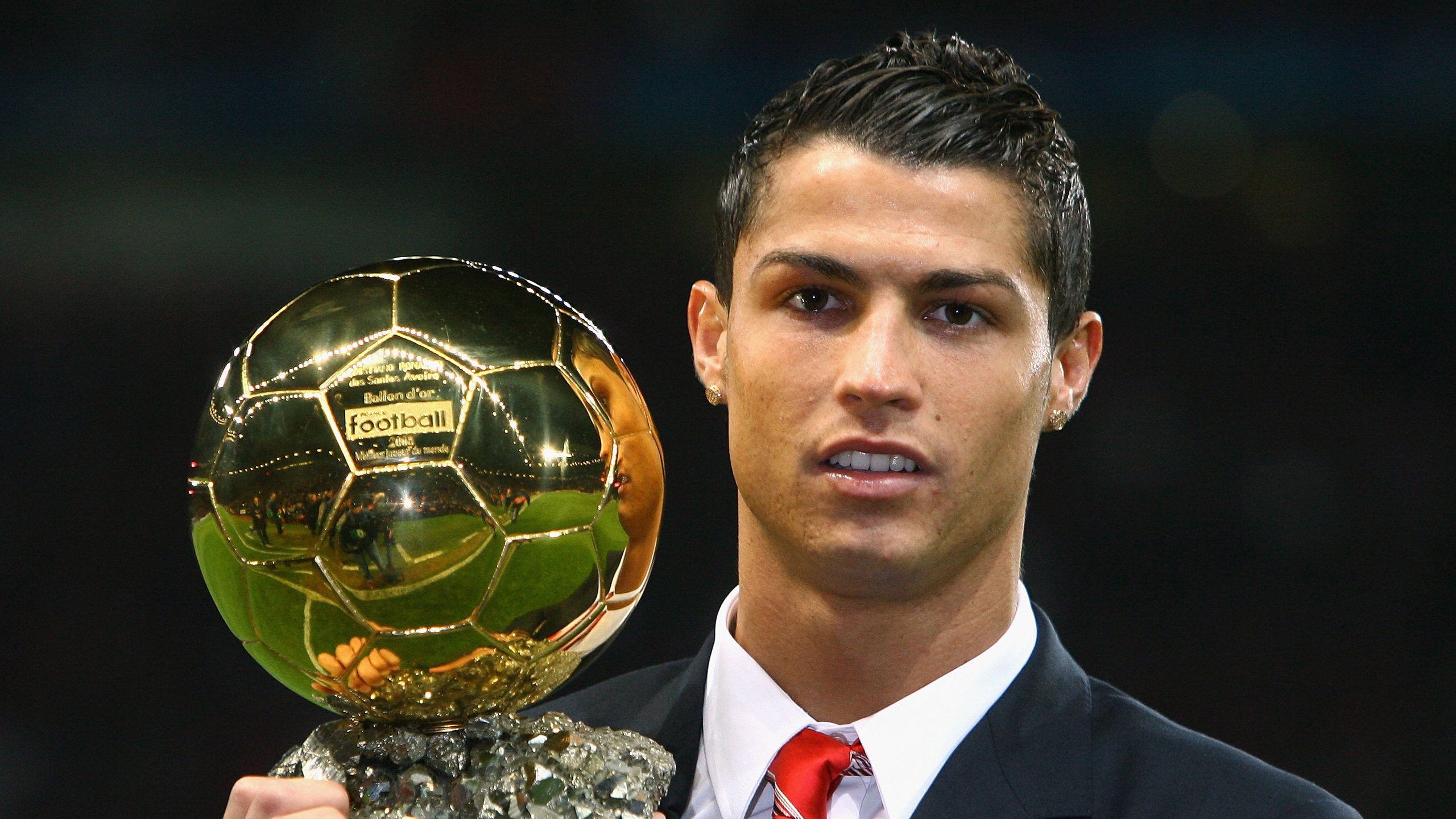 《电竞解说行业：从专业到娱乐的黄金转型》，电竞解说的工作内容有哪些